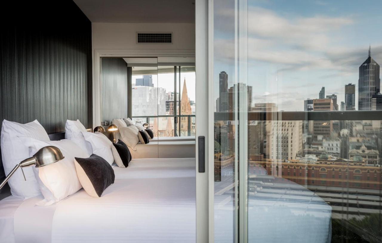 Quay West Suites Melbourne Exterior photo